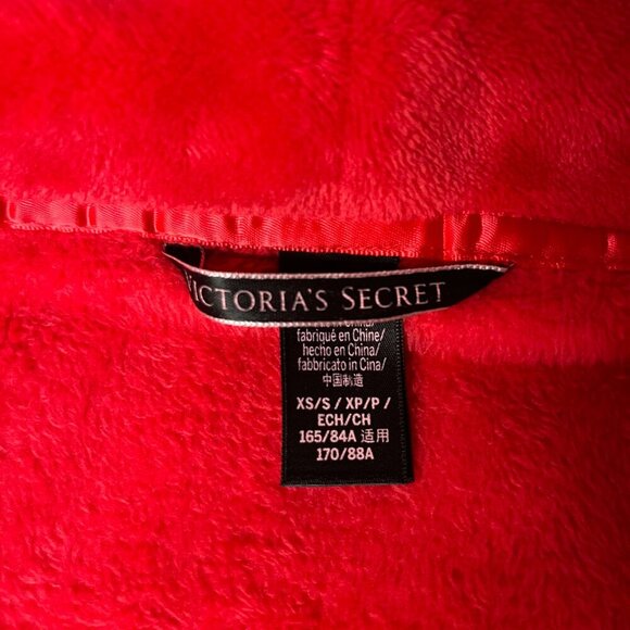 Victoria's Secret LOVE Red Thick Cozy Plush Midi Robe - Picture 4 of 10